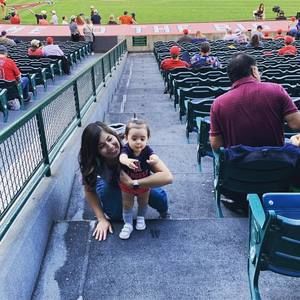 Meet your Posher, Desiree